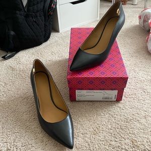 Tory Burch Elizabeth pump